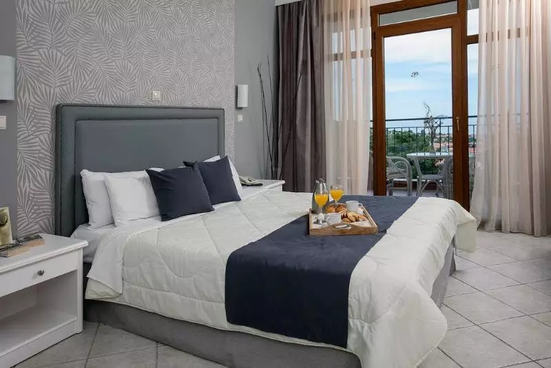 اتاق سوپریور با چشم‌انداز دریا, Alia Palace Hotel   Adults Only 16+