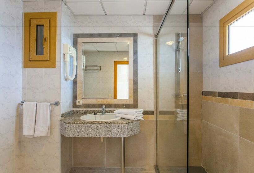 Апартаменты 2 спальни Вид на Бассейн, Apartamentos Benhur