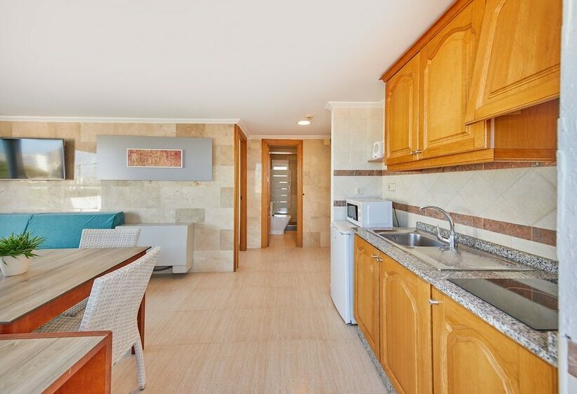 Апартаменты премиум класса с 1 спальней и видом на море, Apartamentos Benhur