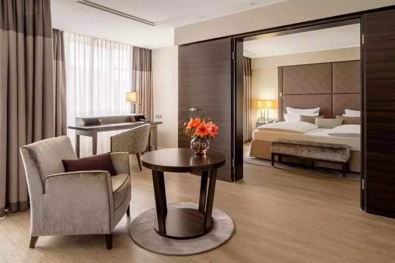 استودیوی سوپریور, Apartamentos Castaví