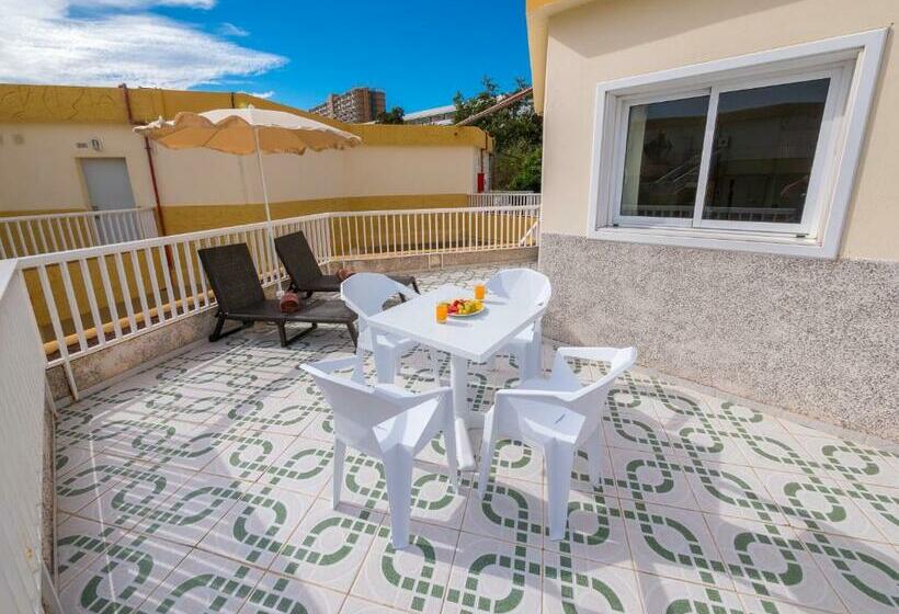 דירת חדר פרמיום, Checkin Bungalows Atlantida