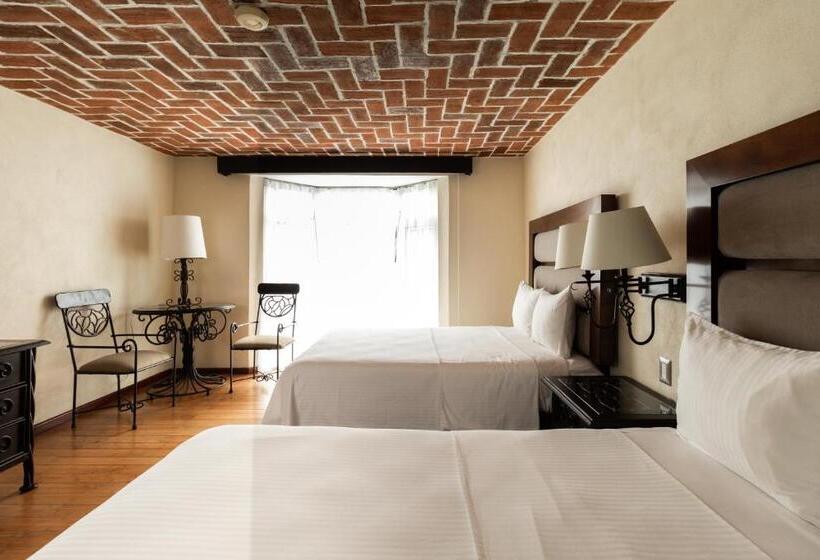 带2个双人床的标准工作室, Es Villa Mercedes San Cristobal