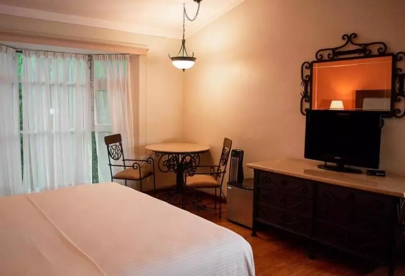 اتاق لوکس با تخت بزرگ, Es Villa Mercedes San Cristobal