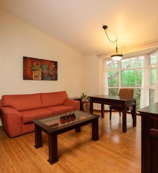 豪华套房, Es Villa Mercedes San Cristobal