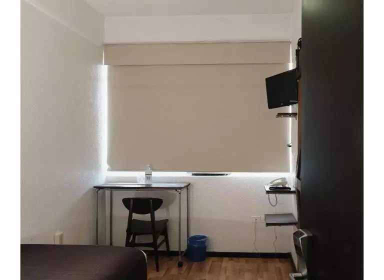 اتاق عادی یک تخته, Hi Hotel Impala Queretaro
