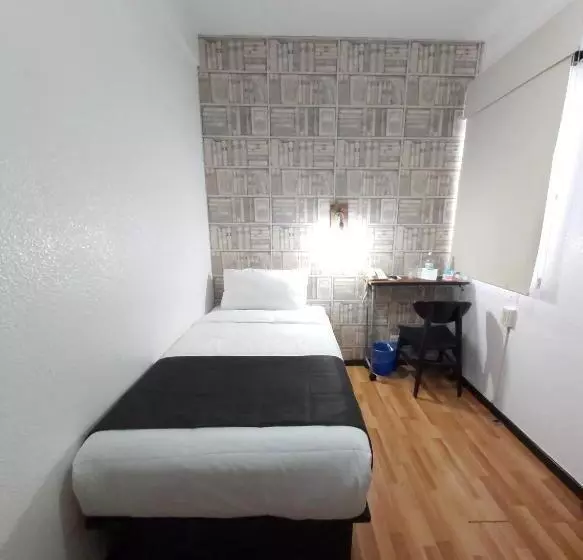 اتاق عادی یک تخته, Hi Hotel Impala Queretaro