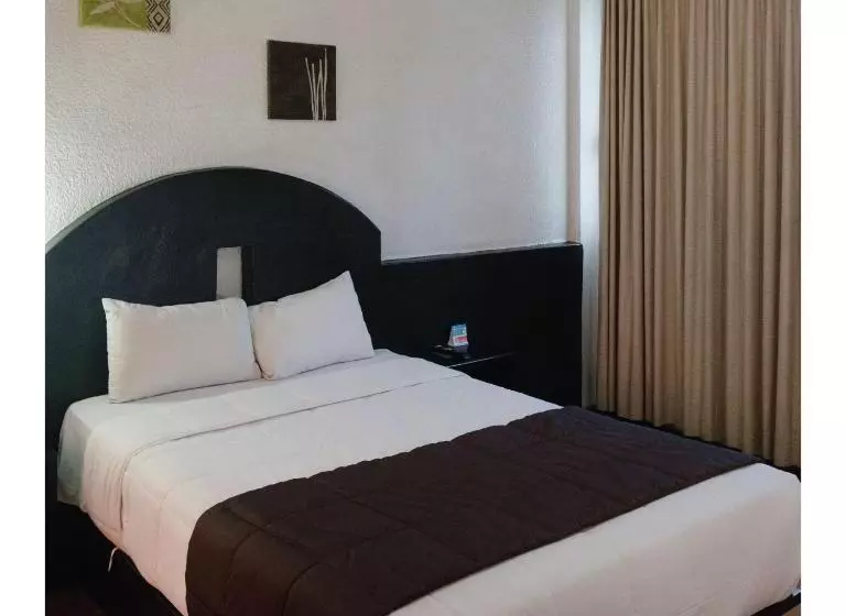 اتاق استاندارد, Hi Hotel Impala Queretaro