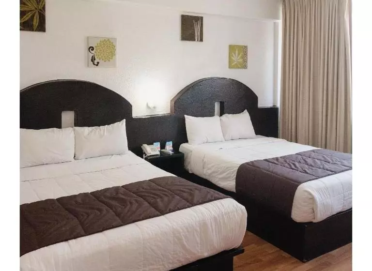 اتاق استاندارد با 2 تخت دوبل, Hi Hotel Impala Queretaro