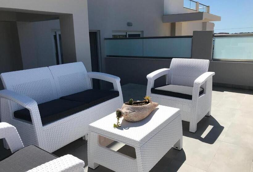 수피리어 테라스 룸, Limanaki