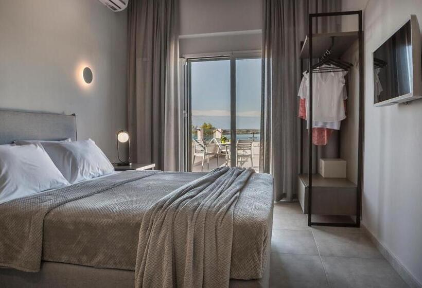 디럭스 테라스 룸 바다 전망, Limanaki