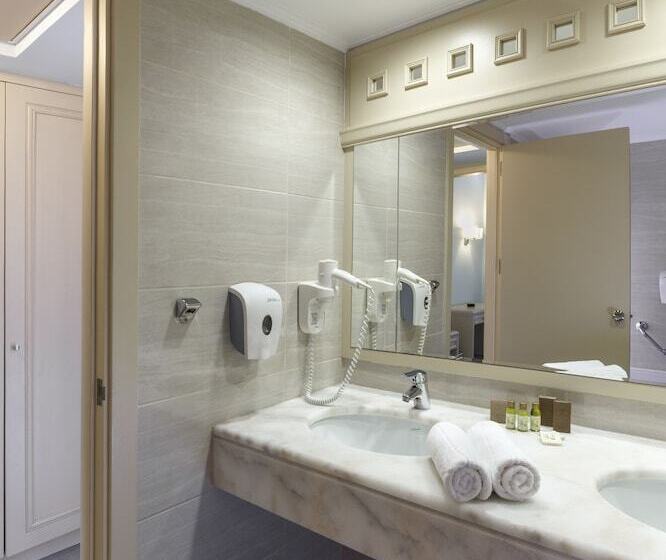 패밀리 룸, Lindos Princess Beach