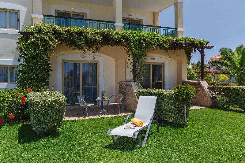 스탠다드 방갈로, Lindos Princess Beach