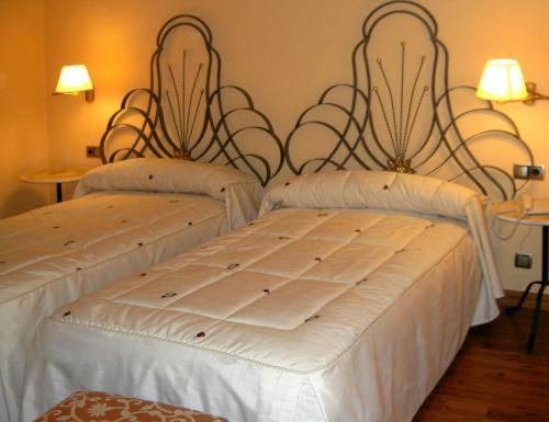 غرفة قياسية مزوَّدة بجاكوزي, Manrique De Lara