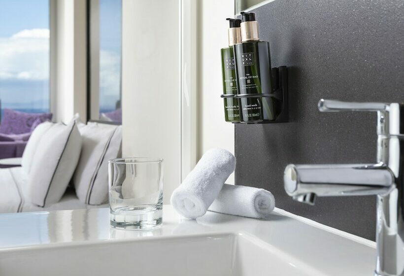 اتاق اساندارد با چشمانداز جانبی به دریا, Melia South Beach