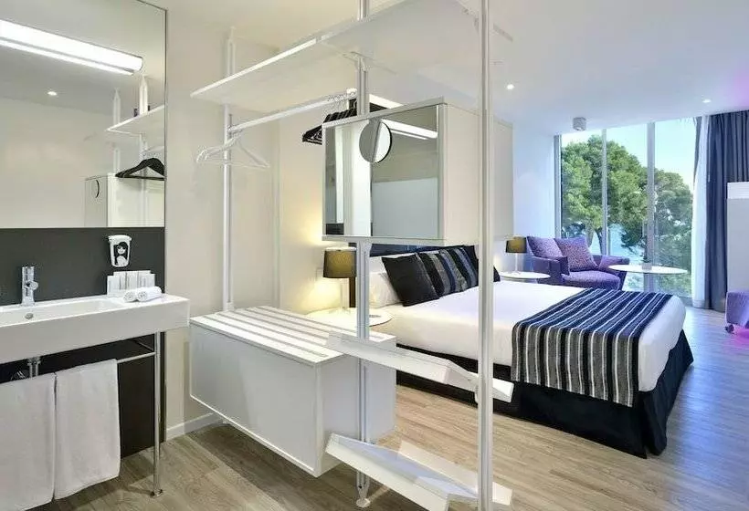 اتاق استاندارد با چشم‌انداز دریا, Melia South Beach