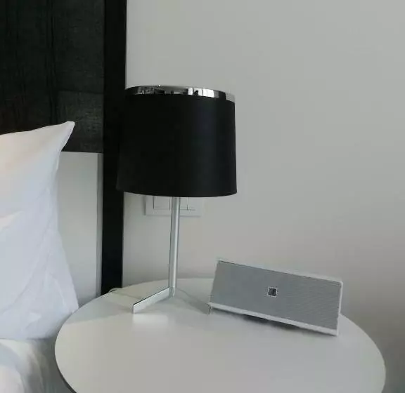 سوییت جونیور, Melia South Beach