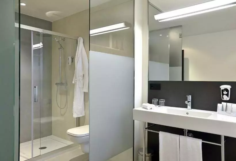 سوییت جونیور, Melia South Beach