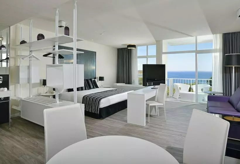 سوییت جونیور با چشم‌انداز دریا, Melia South Beach