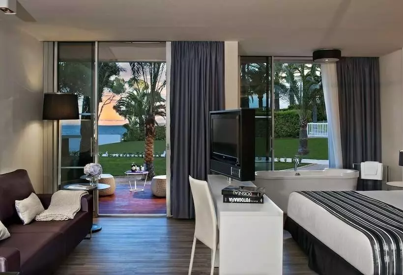 سوییت با چشم‌انداز دریا, Melia South Beach