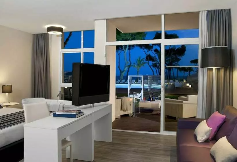 سوییت با چشم‌انداز دریا, Melia South Beach