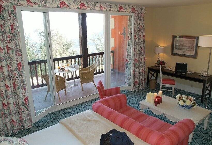 חדר משפחתי, Palacio Urgoiti