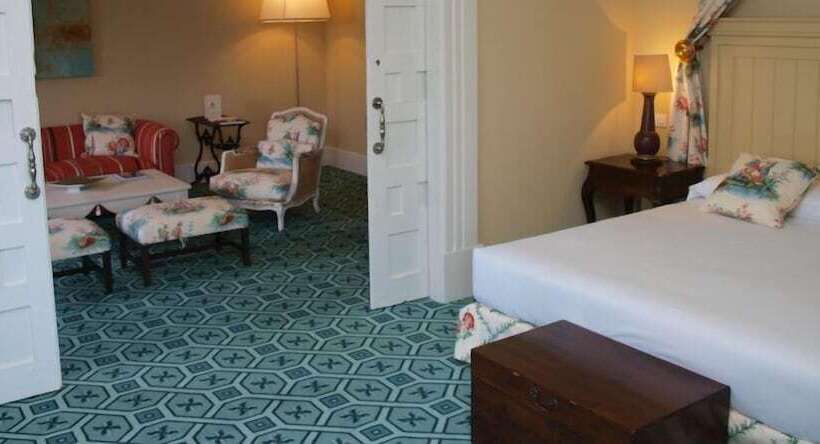 סוויטה דלוקס, Palacio Urgoiti