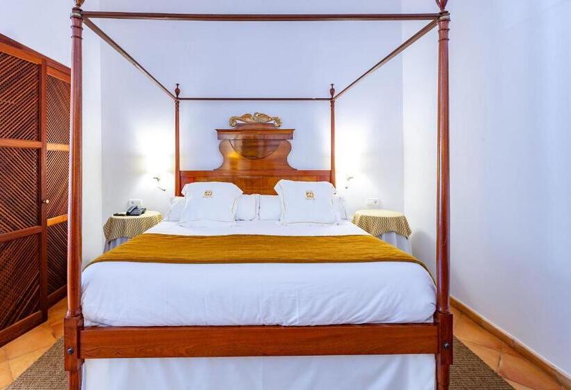 Полулюкс Одноместный с Террасой, Finca Hotel Son Palou