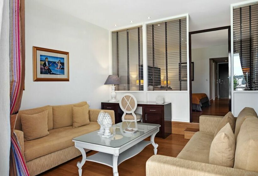 디럭스 패밀리 룸, Princess Resort, Santikos Collection