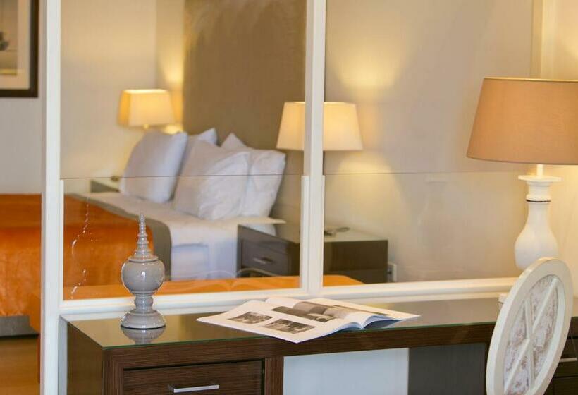 디럭스 주니어 스위트, Princess Resort, Santikos Collection