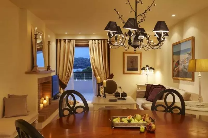 سوئیت 2 خوابه, Princess Resort, Santikos Collection