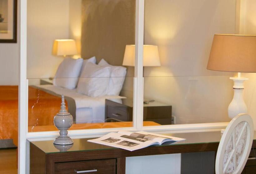 디럭스 주니어 스위트, Princess Resort, Santikos Collection