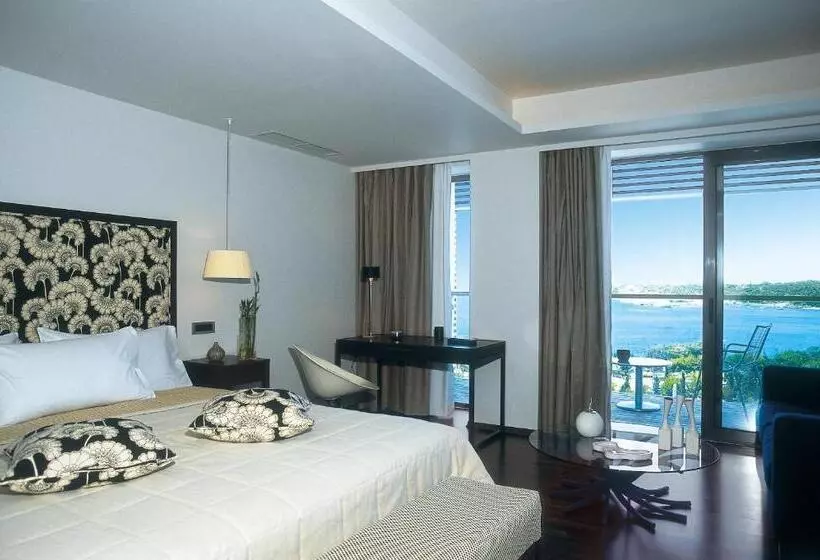 اتاق لوکس با چشمانداز دریا, The Roc Club, A Grecotel Hotel To Live
