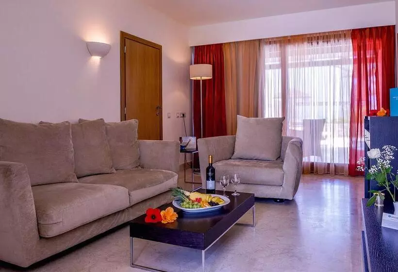 Suite with Pool, Blue Sea Beach Affiliated by Melia