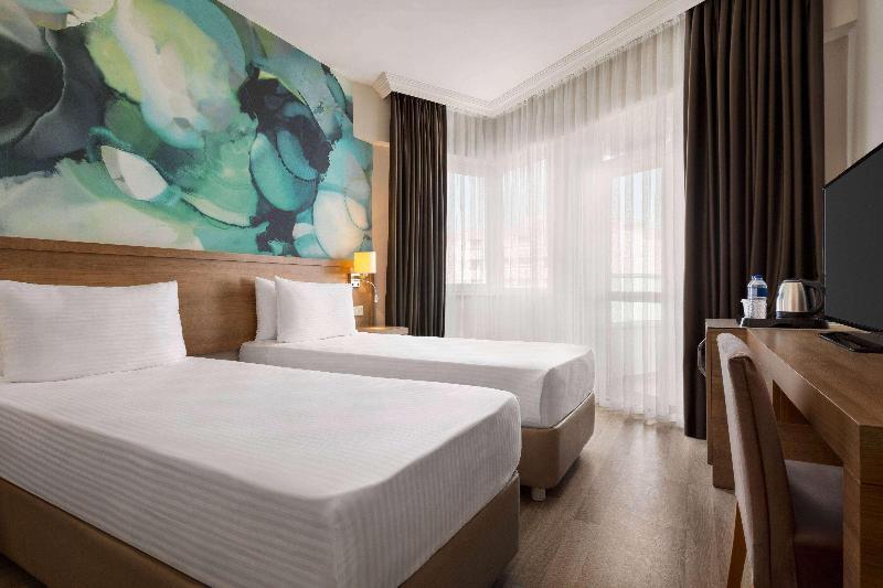 Семейный Номер, Blue Sea Beach Affiliated by Melia