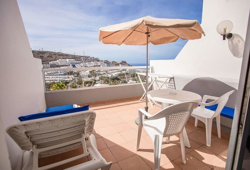 استودیو استاندارد با چشمانداز دریا, Servatur Montebello