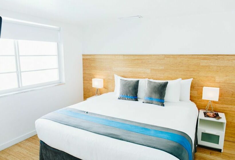 جناح, Aqua Hotel & Suites