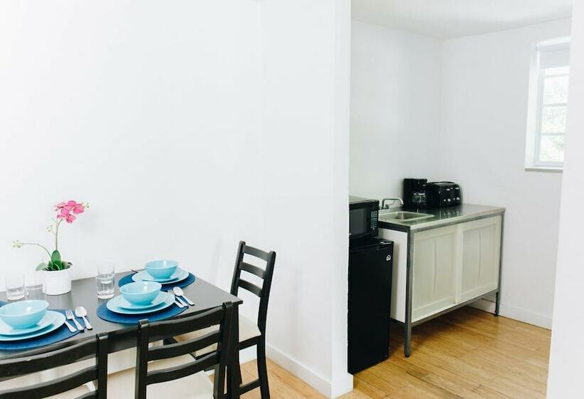 סוויטת ג'וניור, Aqua Hotel & Suites