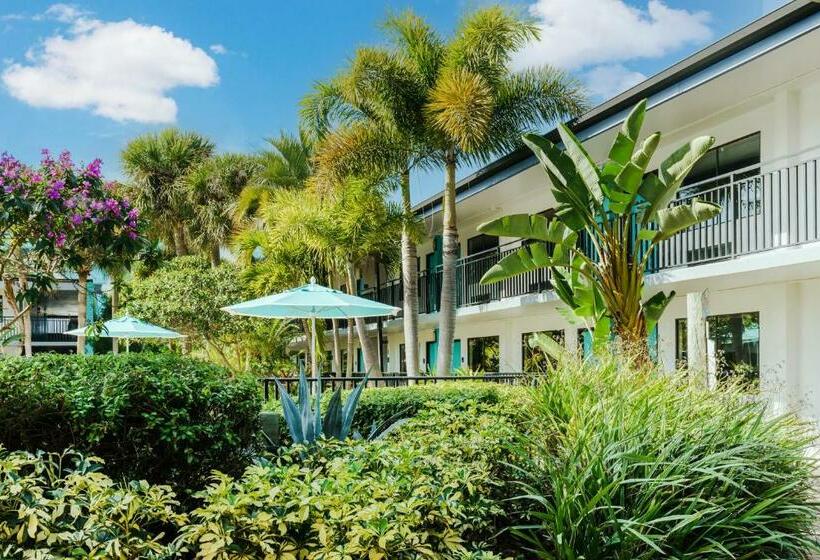 Номер Стандарт 2 Двуспальные Кровати, Coco Key Hotel & Water Park Resort