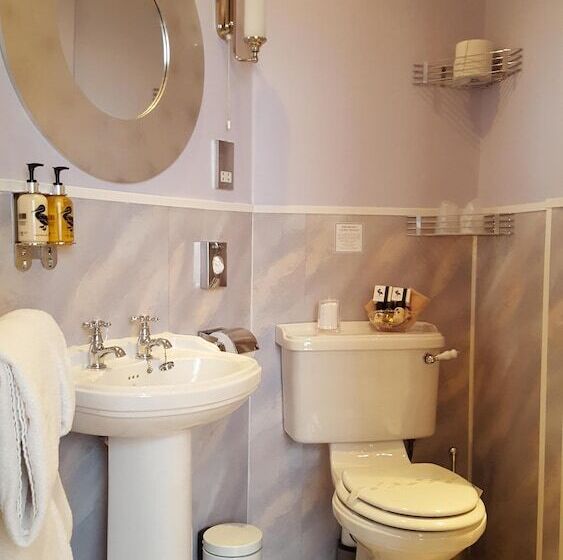 חדר סטנדרט, Ceilidh Donia