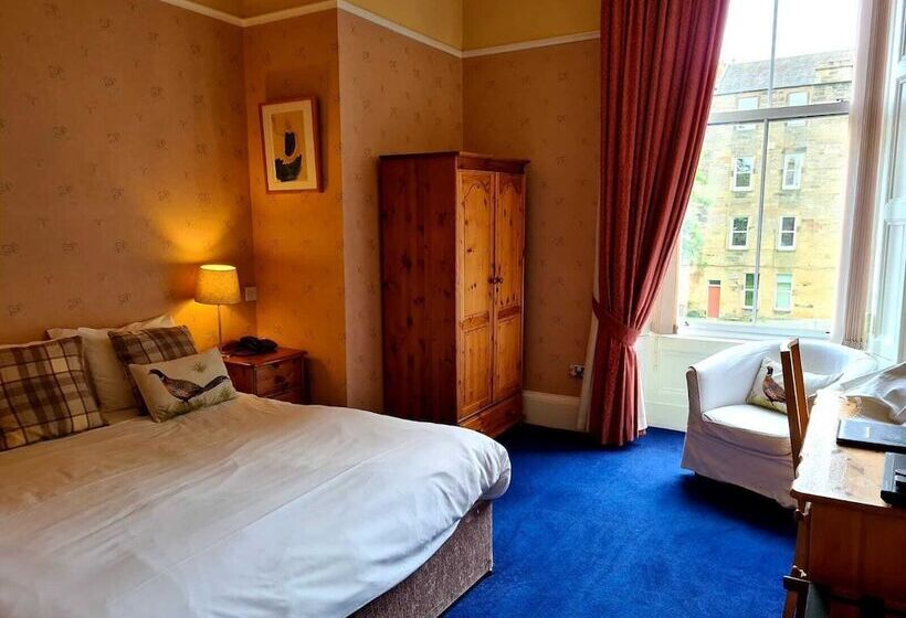 חדר סטנדרט, Ceilidh Donia