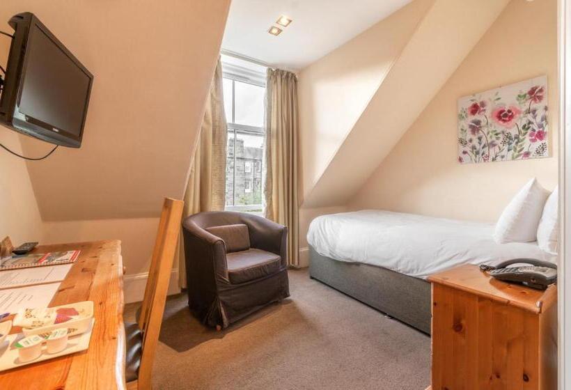 חדר סטנדרט יחיד, Ceilidh Donia