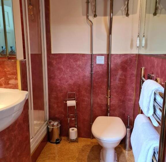 חדר סטנדרט, Ceilidh Donia