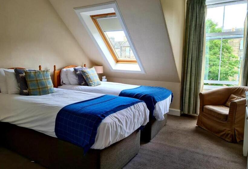 חדר סטנדרט, Ceilidh Donia