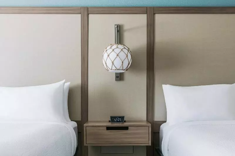 プールビュースタンダードルーム, Fairfield By Marriott Inn & Suites Marathon Florida Keys