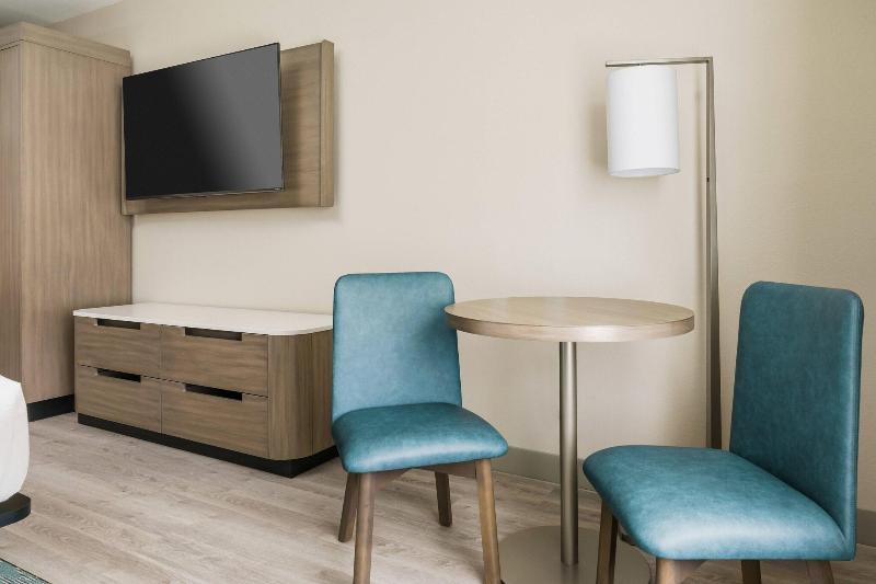 اتاق استاندارد با تخت بزرگ, Fairfield By Marriott Inn & Suites Marathon Florida Keys