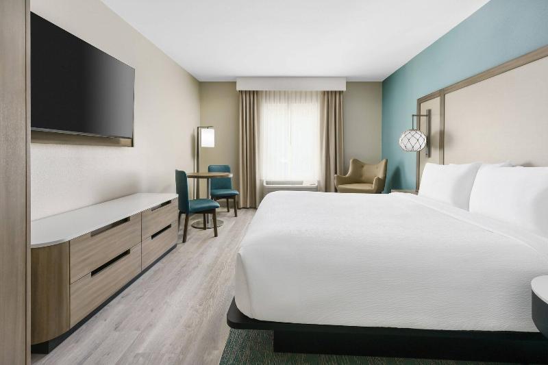 キングサイズベッドのスタンダードルーム, Fairfield By Marriott Inn & Suites Marathon Florida Keys