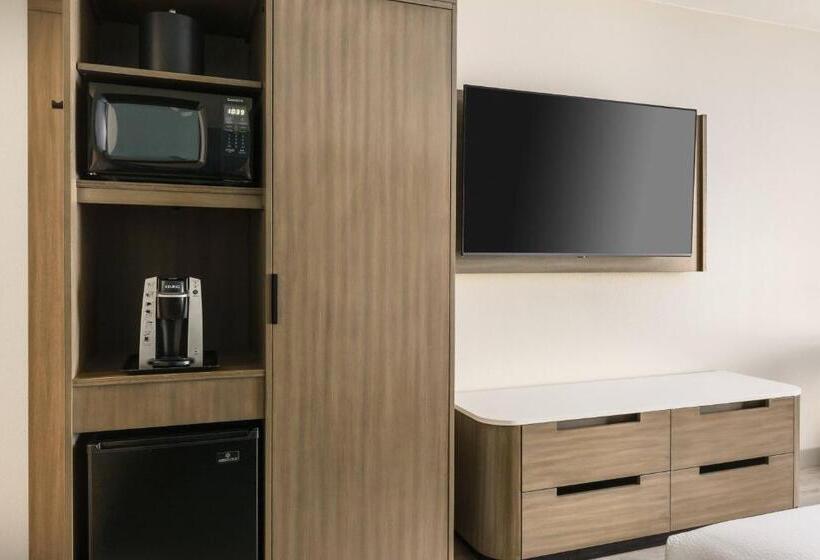 חדר סטנדרט עם מיטת קינג, Fairfield By Marriott Inn & Suites Marathon Florida Keys