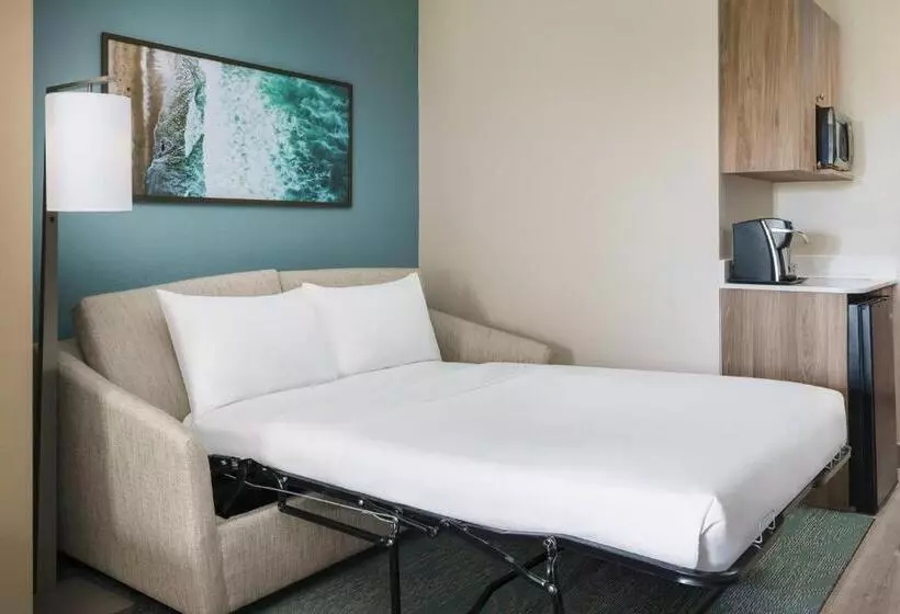 キングサイズベッドのスイートルーム, Fairfield By Marriott Inn & Suites Marathon Florida Keys