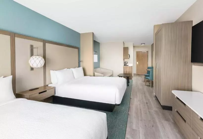 プールビュースイート, Fairfield By Marriott Inn & Suites Marathon Florida Keys
