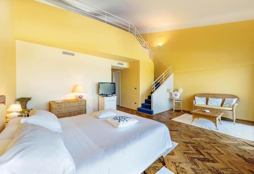 海景套房, Luna Lughente